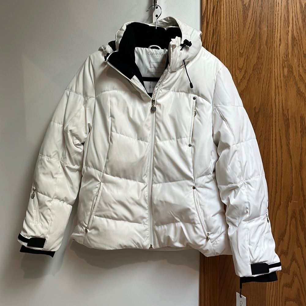 Calvin Klein down and feather fill puffer jacket, white, size L, new with tag